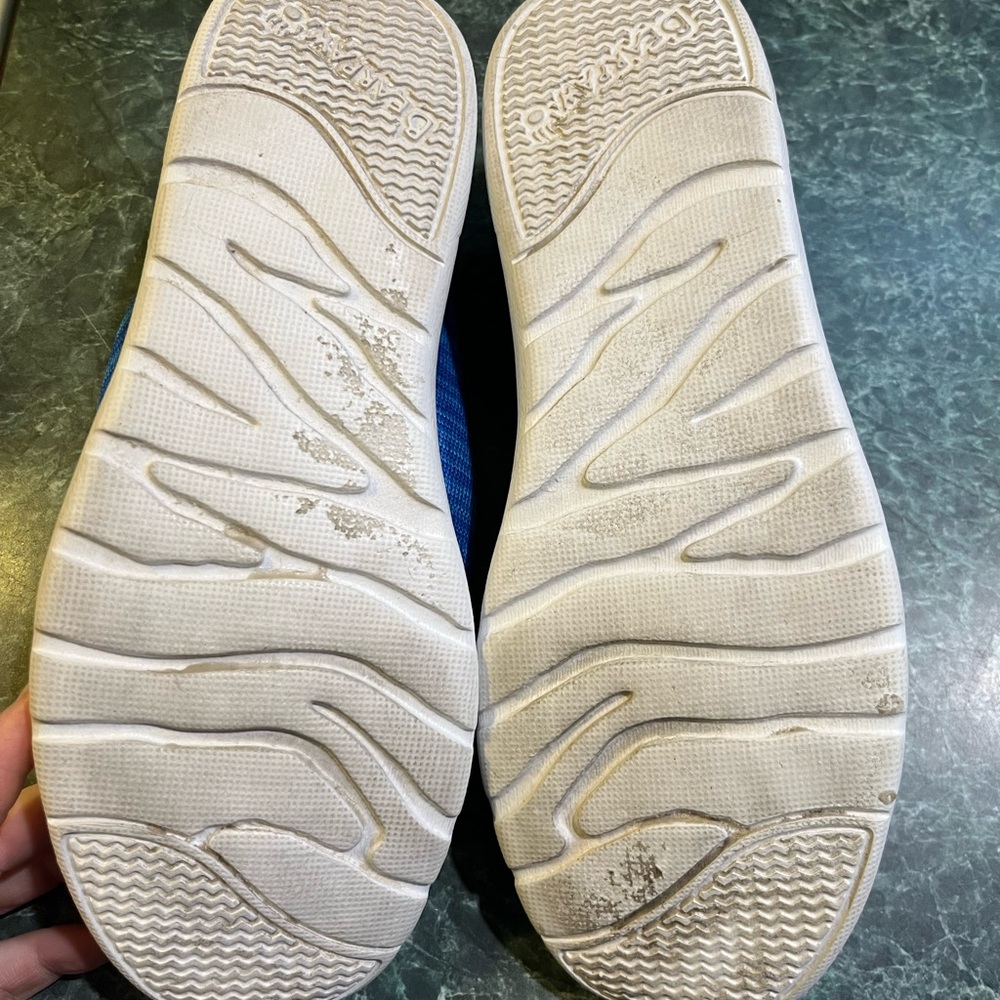 BearPaw Women’s Irene Sneakers - Picture 2 of 7